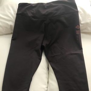 Reebok Dark purple/ maroon Spartan crop